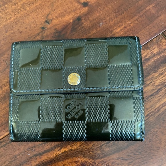 Louis Vuitton Other - Louis Vuitton Vernis Ludlow Coin Wallet